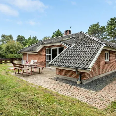 Σπίτι διακοπών Botulf - 3-8km From The Sea By Interhome